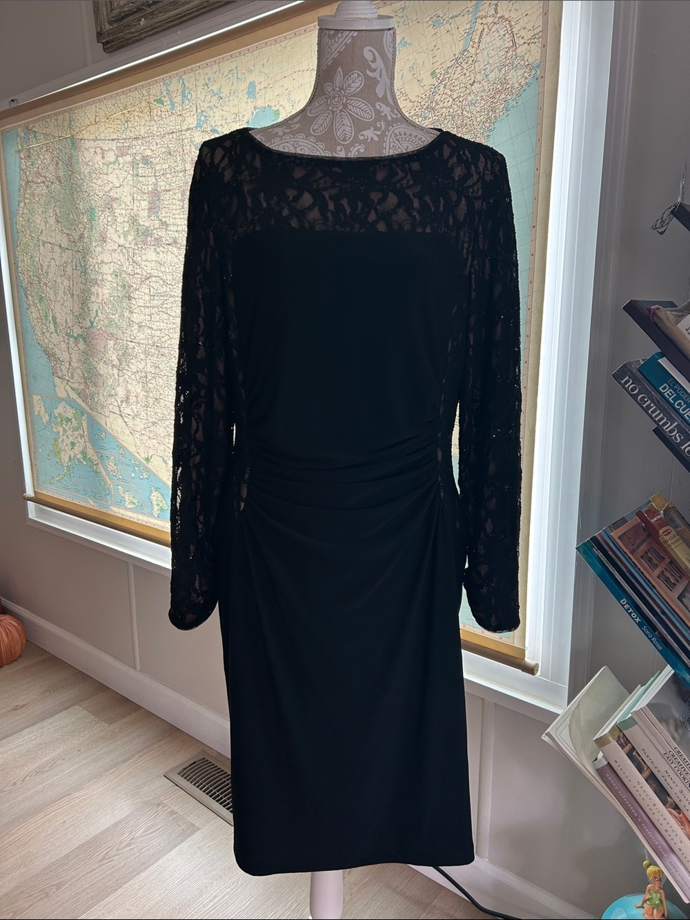 Lauren Ralph Lauren Black Lace Long-Sleeve Cocktail Dress
